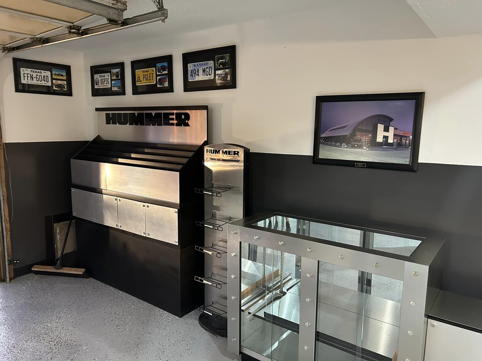 garage2.jpg